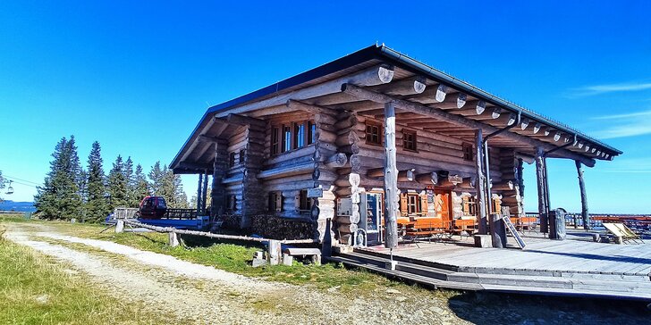 Na výlety a bicykle do rakúskych Álp: krásna horská chata pri jazierku a s raňajkami