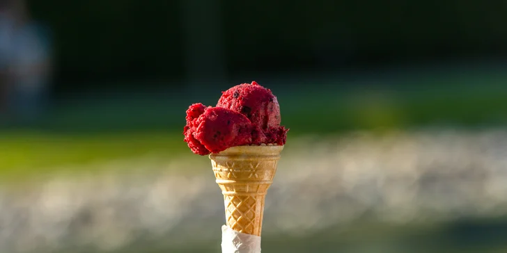 Pochúťky z Gugu: Kopčeková zmrzlina, wafle s nutellou, koláč, popcorn, káva, Prosecco