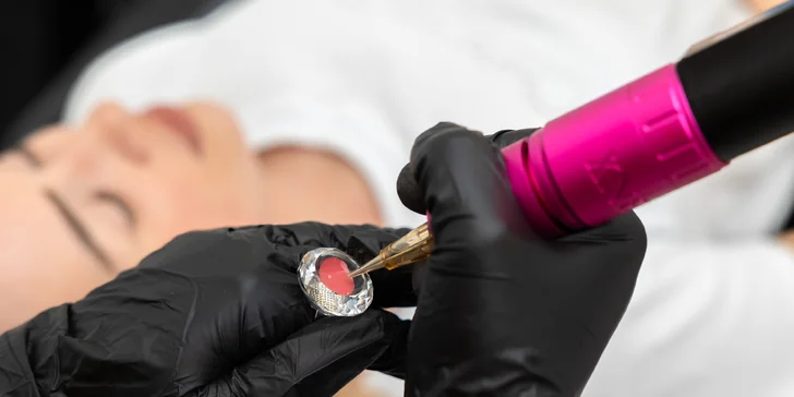 Zvýraznite svoju krásu permanentným makeup-om pier zo salónu Infinity Beauty Point