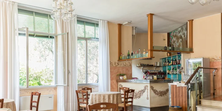 Rodinná dovolenka pri brehu Gardského jazera: 3* hotel 100 m od pláže, raňajky aj polpenzia, uvítací drink
