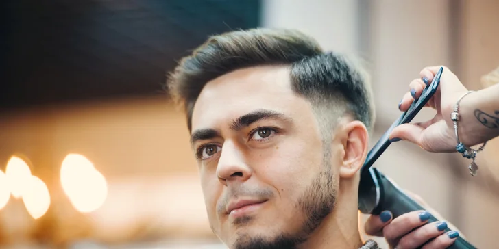 Dievčenský strih alebo natočenie vláskov či otvorený voucher v kaderníctve Lenny