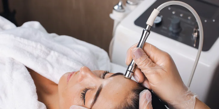 Ošetrenia pleti, mikrodermabrázia, lash lift či laminácia obočia v Michalovciach