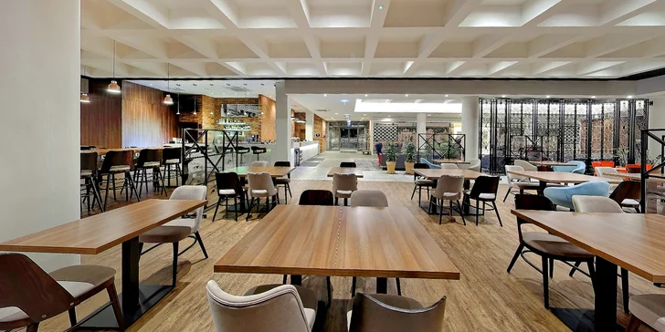 Hampton by Hilton priamo v centre Gdanska: špičková polpenzia