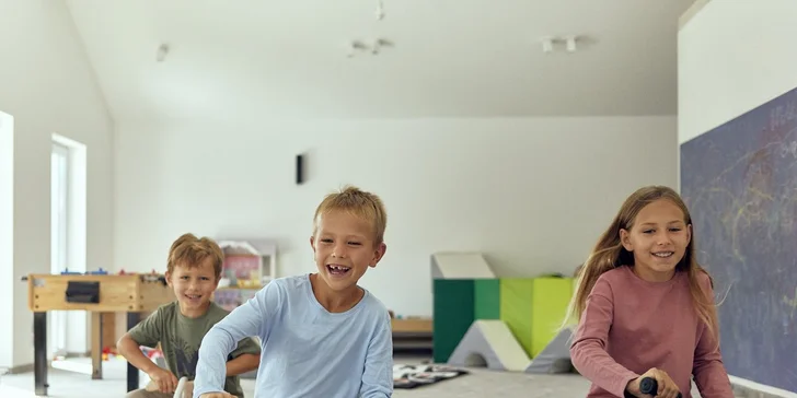 Dovolenka pri Baltskom mori: moderný rezort s wellness, vonkajším bazénom a polpenziou, 5 min. od pláže
