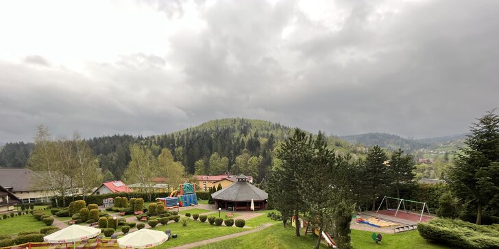 Jar v Sliezskych Beskydoch: hotel so super wellness a množstvom atrakcií pre deti