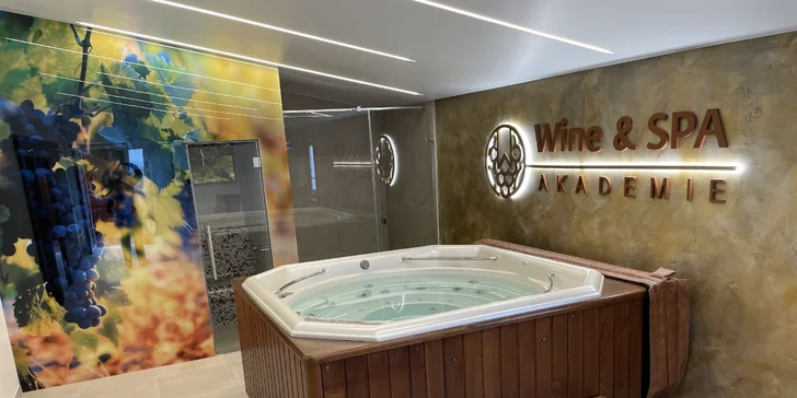 Pobyt medzi vinicami na južnej Morave: hotel s raňajkami, bowlingom a letnou degustáciou vín