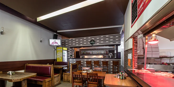 Pizza burger s hranolčekmi, XL pizza alebo mega veľká pizza s priemerom až 50 cm