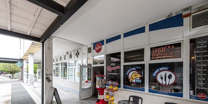 Pizza burger s hranolčekmi, XL pizza alebo mega veľká pizza s priemerom až 50 cm