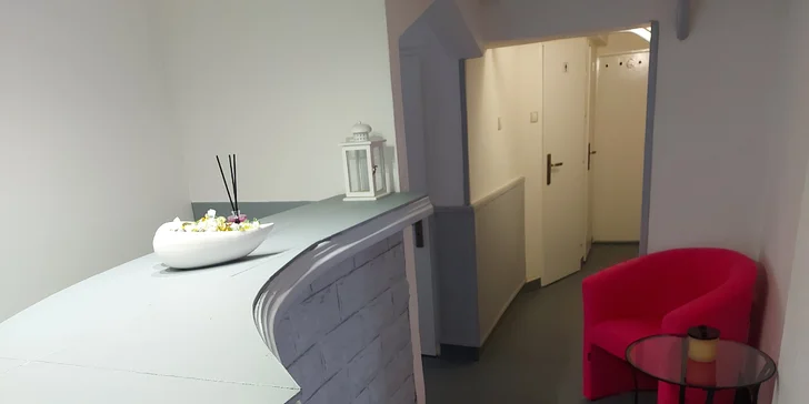 Manikúra a pedikúra aj s gél lakom pre krásne nechty