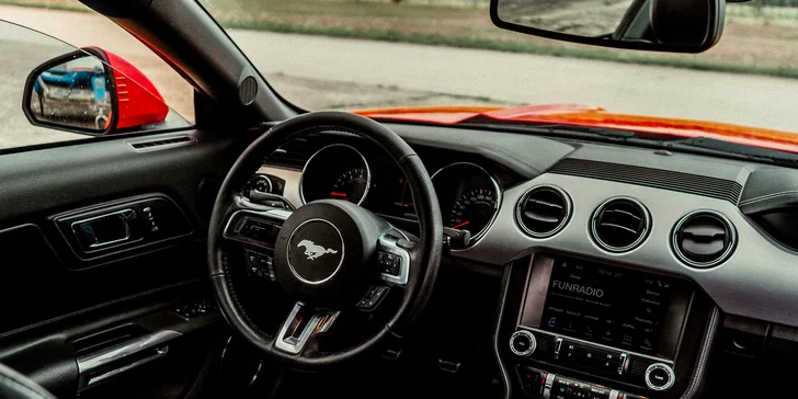 Prenájom nadupaného FORD MUSTANG na niekoľko hodín alebo celý víkend