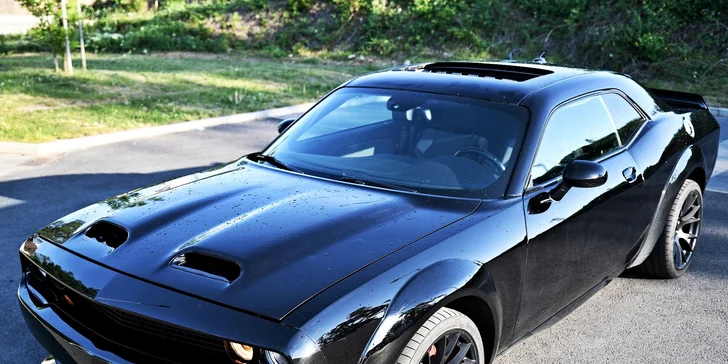 Jazda v DODGE CHALLENGER WIDEBODY 5.7 V8 HEMI na 15 - 60 minút vrátane pohonných hmôt a spolujazdcov zadarmo