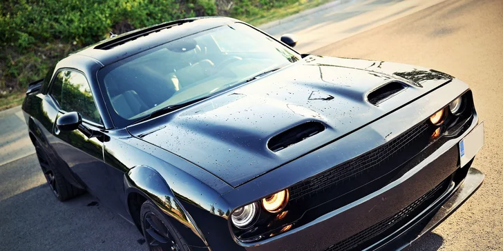 Jazda v DODGE CHALLENGER WIDEBODY 5.7 V8 HEMI na 15 - 60 minút vrátane pohonných hmôt a spolujazdcov zadarmo