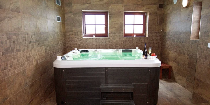 Relax v Kašperských horách pre páry i rodiny: raňajky, wellness aj stráženie detí