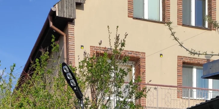 Dovolenkový dom s bazénom a saunou v malokarpatskej vínnej oblasti blízko Nových Zámkov až pre 16 osôb