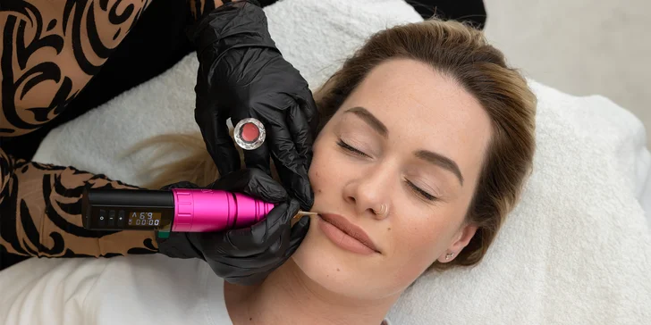 Zvýraznite svoju krásu permanentným makeup-om pier zo salónu Infinity Beauty Point