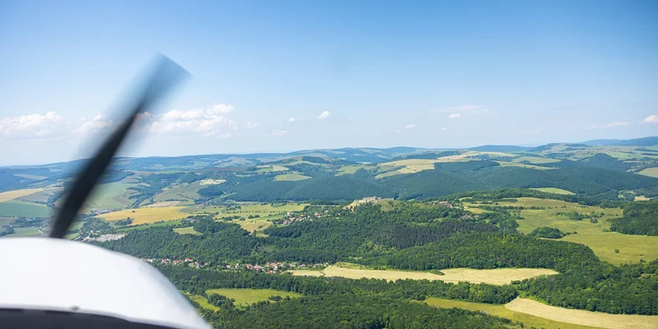 Zážitkové lety na lietadle DIAMOND DA-40 D pre 1 až 3 osoby - aj s možnosťou pilotovania