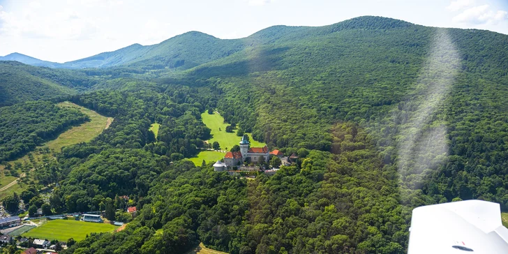 Zážitkové lety na lietadle DIAMOND DA-40 D pre 1 až 3 osoby - aj s možnosťou pilotovania