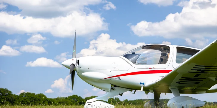 Zážitkové lety na lietadle DIAMOND DA-40 D pre 1 až 3 osoby - aj s možnosťou pilotovania