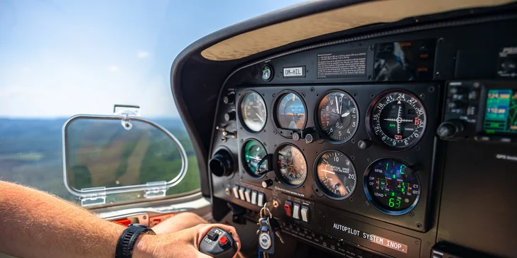 Zážitkové lety na lietadle DIAMOND DA-40 D pre 1 až 3 osoby - aj s možnosťou pilotovania