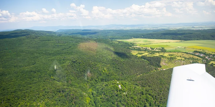 Zážitkové lety na lietadle DIAMOND DA-40 D pre 1 až 3 osoby - aj s možnosťou pilotovania