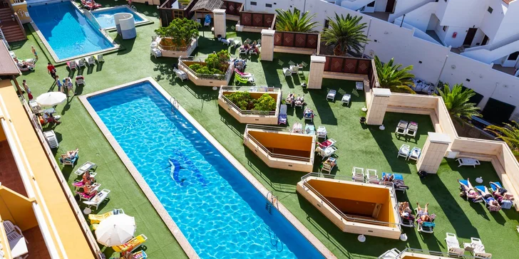 Dovolenka na Tenerife: štúdiá či apartmány 500 m od pláže, all inclusive jedlo a nápoje, veľa vyžitia