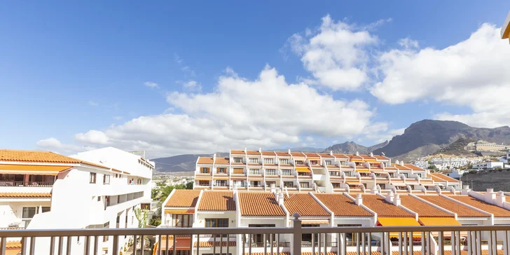 Dovolenka na Tenerife: štúdiá či apartmány 500 m od pláže, all inclusive jedlo a nápoje, veľa vyžitia