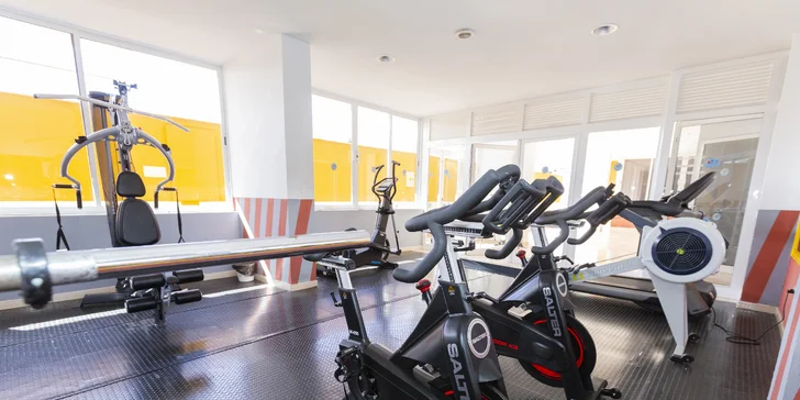 Dovolenka na Tenerife: štúdiá či apartmány 500 m od pláže, all inclusive jedlo a nápoje, veľa vyžitia