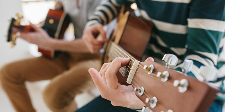 Výučba hry na hudobný nástroj: Gitara, Klavír, bicie, ukulele, spev a i.