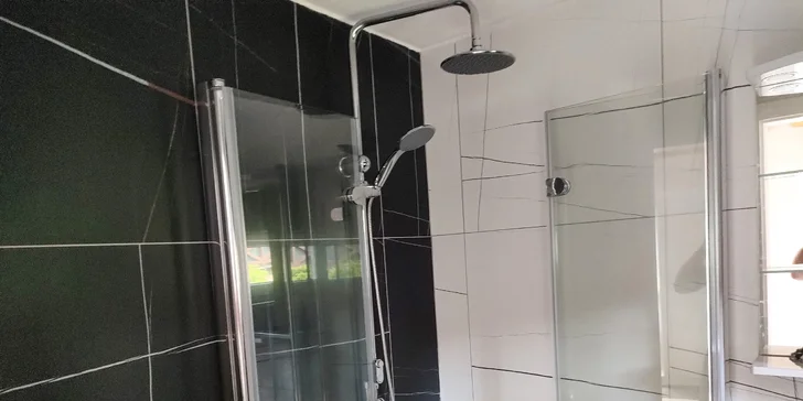Rodinná dovolenka v plne zariadených apartmánoch s terasou na brehu Domaše, vhodné aj pre väčšie skupinky