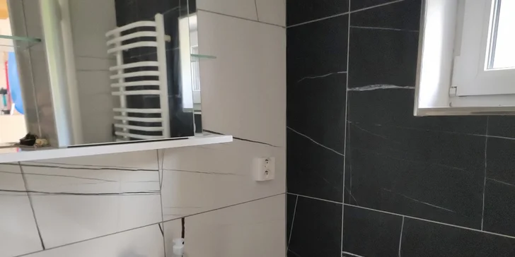 Rodinná dovolenka v plne zariadených apartmánoch s terasou na brehu Domaše, vhodné aj pre väčšie skupinky