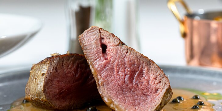 Ochutnajte juhoamerický hovädzí steak s prílohou a polievkou