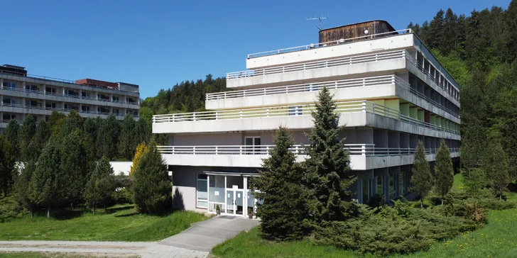 Kúpeľný pobyt so vstupom do bazéna, wellness aj polpenziou