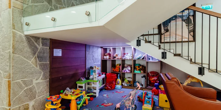 Aktívna rodinná dovolenka v nových apartmánoch Humno vo Valči s množstvom atrakcií v novom, úžasnom detskom parku YETI LAND