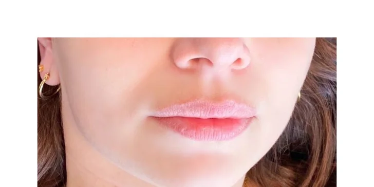 Permanentný make-up obočia alebo pier v Jenny Beauty
