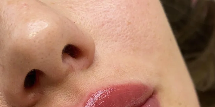 Permanentný make-up obočia alebo pier v Jenny Beauty