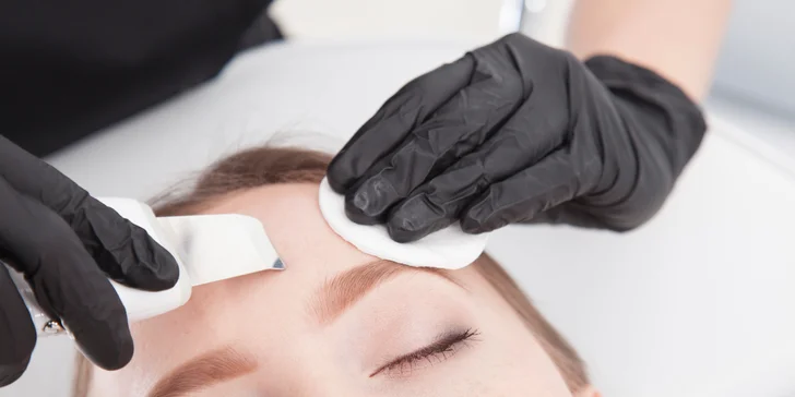 Čistenie pleti alebo peeling BioRePeel C13 s biorevitalizáciou