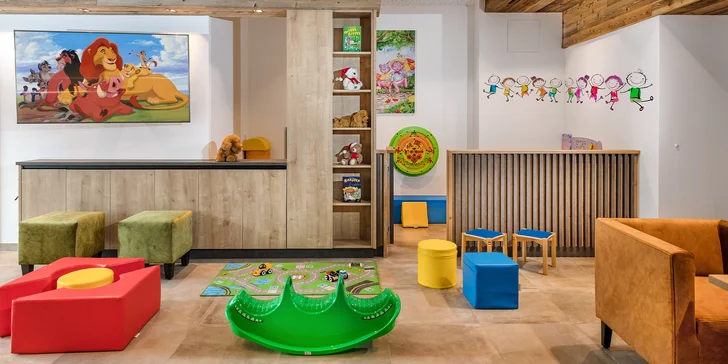 Rakúske Alpy v modernom apartmáne s kuchynkou a turistická karta plná zliav