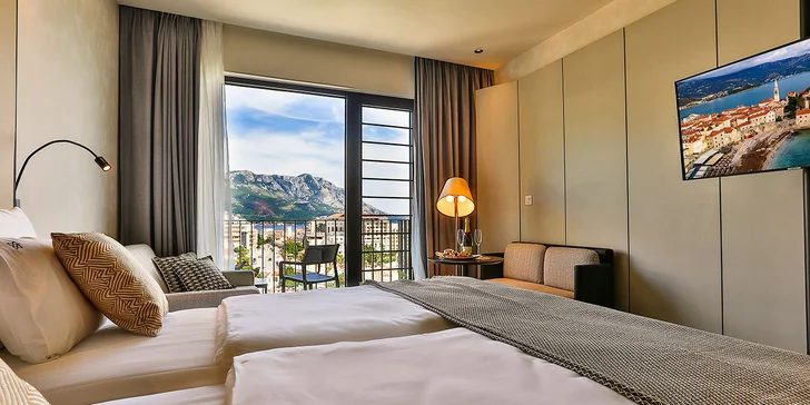 Dovolenka v Čiernej Hore: moderný hotel 500 m od pláže, raňajky