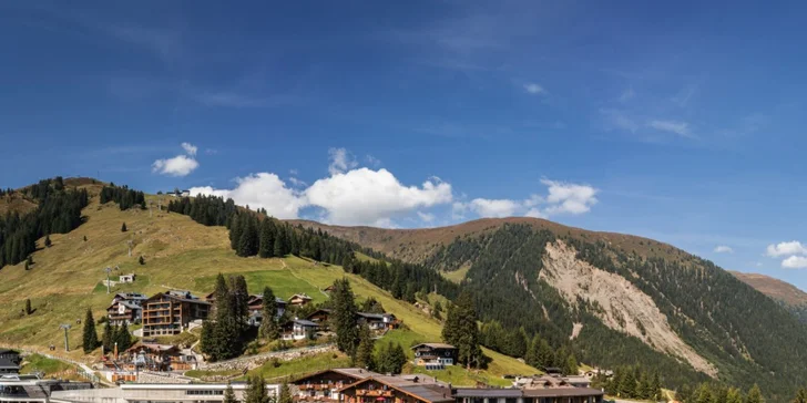 Leto alebo jeseň vo Vysokých Tauroch: krásny hotel s polpenziou aj wellness a lanovky zadarmo