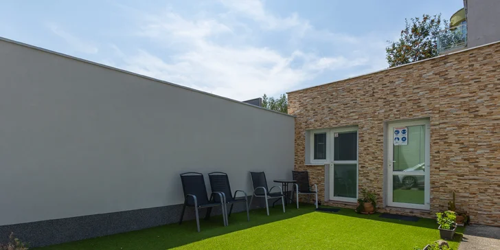 Kozmetické služby: Lash lift mihalníc, laminácia obočia, úprava a farbenie obočia hennou, ultrazvukové čistenie alebo kompletné ošetrenie pleti