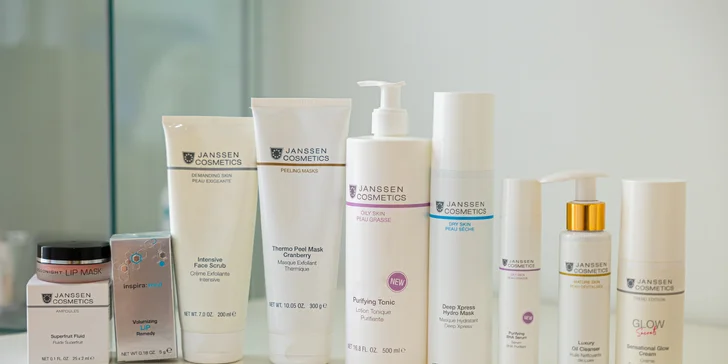 Kozmetické služby: Lash lift mihalníc, laminácia obočia, úprava a farbenie obočia hennou, ultrazvukové čistenie alebo kompletné ošetrenie pleti