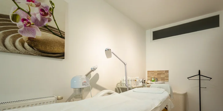 Kozmetické služby: Lash lift mihalníc, laminácia obočia, úprava a farbenie obočia hennou, ultrazvukové čistenie alebo kompletné ošetrenie pleti