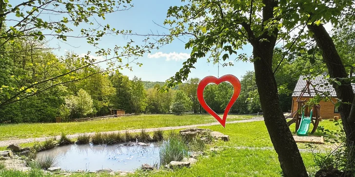 Luxusná chata na samote pri Banskej Štiavnici: terasa s vírivkou, saunou i kaďou aj areál plný aktivít