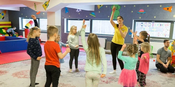 Rodinná dovolenka pri Balte: hotel blízko mora, polpenzia, neobmedzený vstup do bazénov a sáun, animačné programy