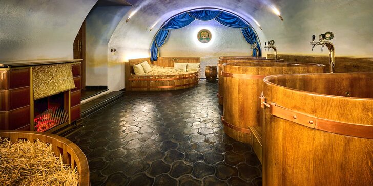 Zámocké pivné kúpele s ubytovaním 200 m od Pražského hradu: neobmedzená konzumácia piva, raňajky aj relax