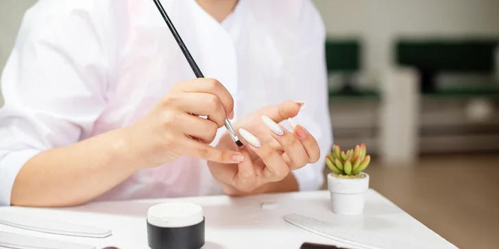 9-dňový kurz pre budúcu nechtárku: Manikúra, nechtový dizajn aj art