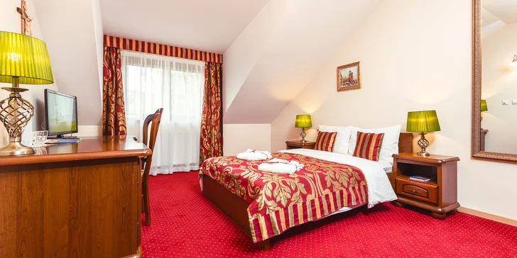 Pobyt s raňajkami v Krakove: hotel s vlastnou reštauráciou, záhradou, knižnicou aj kaplnkou