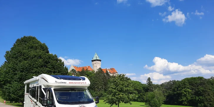 Rodinná dovolenka na kolesách: Prenájom luxusného karavanu pre 4 osoby