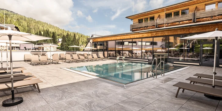 Luxusný hotel v Korutánsku priamo v lyžiarskom areáli: plná penzia a wellness