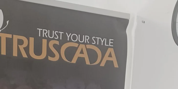Strih, regenerácia, balayage, ombré, brazílsky keratín, predĺženie vlasov kanekalonom alebo 3v1 pre kompletnú krásu